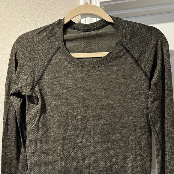 lululemon athletica swiftly tech long sleeve 2.0 - Picture 7 of 9